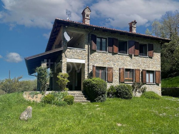 casa indipendente in vendita a San Benedetto Belbo