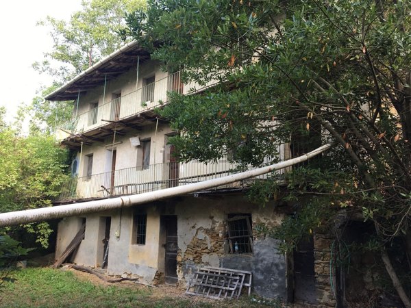 pentavano in vendita a San Damiano Macra