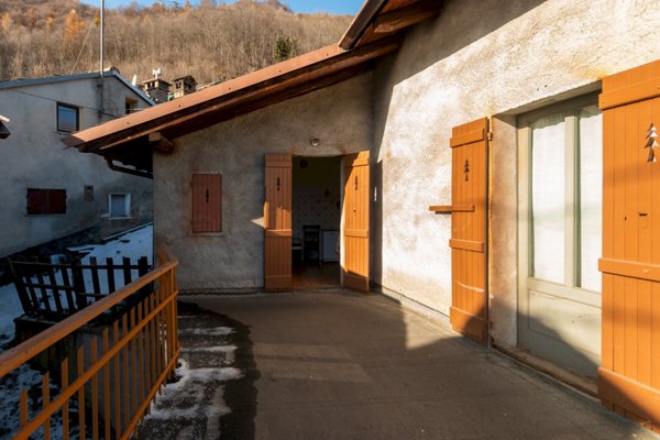 casa semindipendente in vendita a San Damiano Macra
