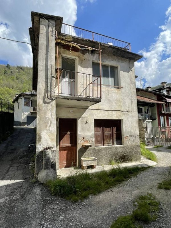 casa semindipendente in vendita a San Damiano Macra