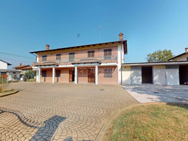casa indipendente in vendita a Sanfrè