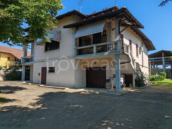 casa indipendente in vendita a Sanfrè in zona Martini