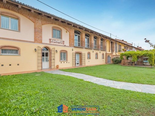 casa indipendente in vendita a Sanfrè