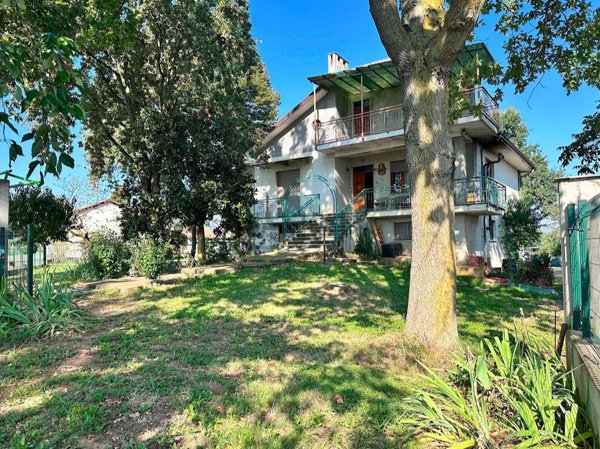 casa indipendente in vendita a Sanfrè