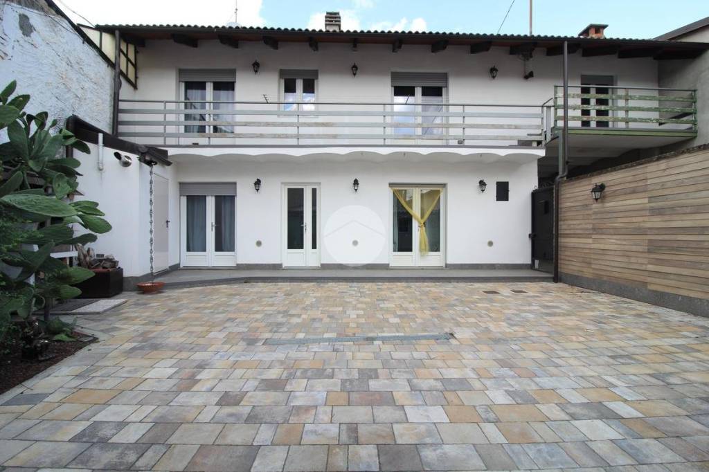 casa indipendente in vendita a Sanfrè