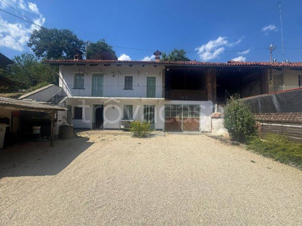 casa indipendente in vendita a Sanfrè