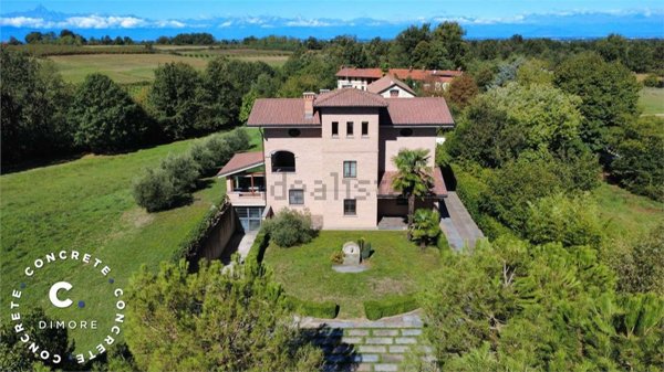 casa indipendente in vendita a Sanfrè