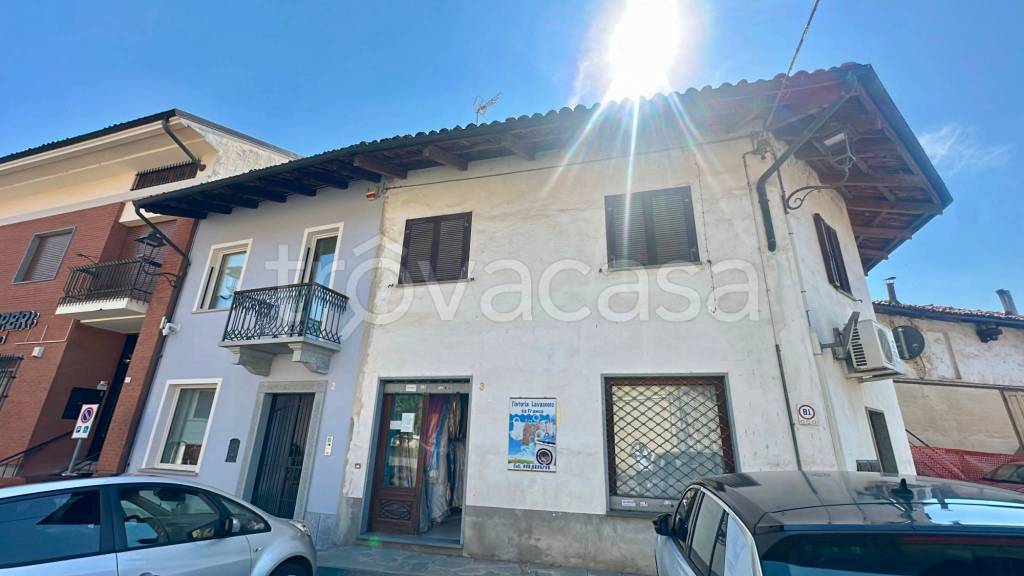 negozio in vendita a Sanfrè