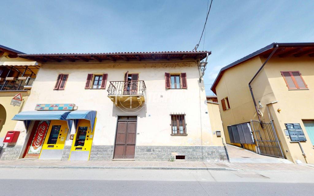 casa indipendente in vendita a Sanfrè