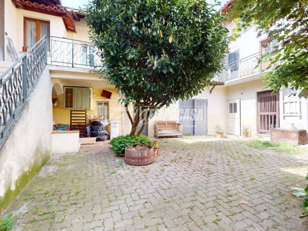 casa indipendente in vendita a Sanfrè