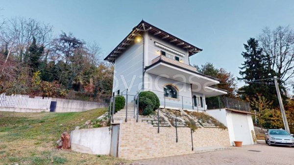 casa indipendente in vendita a Sanfrè