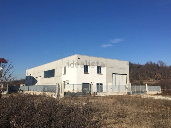 ufficio in vendita a Sanfrè