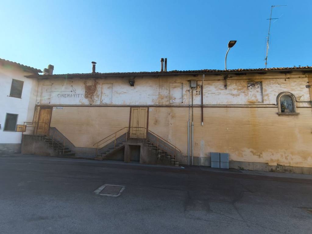 casa indipendente in vendita a Sanfrè