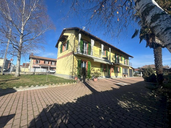 casa indipendente in vendita a Sanfrè