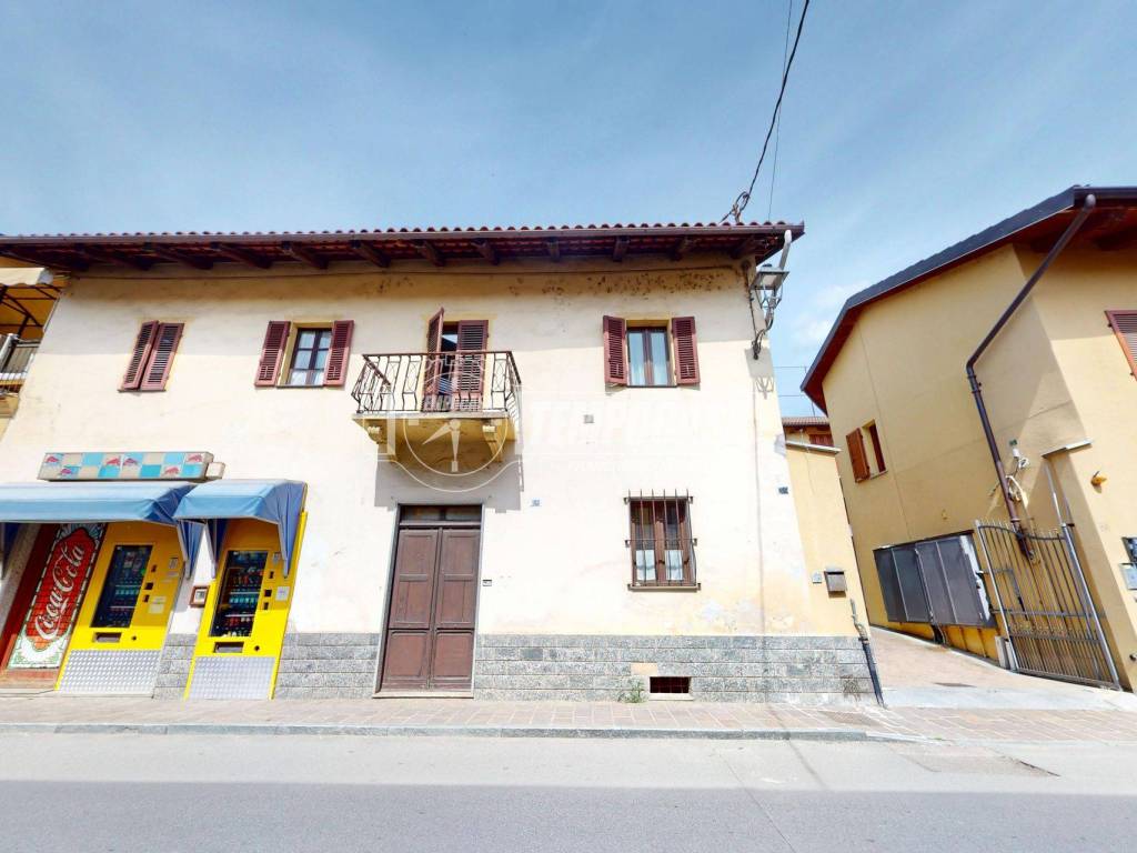 casa indipendente in vendita a Sanfrè