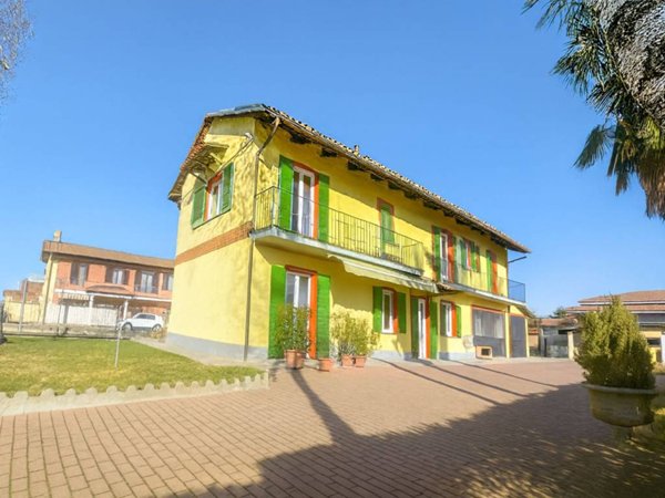 casa indipendente in vendita a Sanfrè