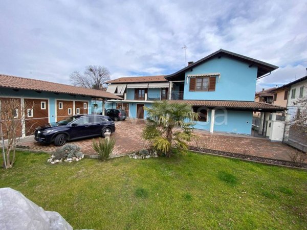 casa indipendente in vendita a Sanfrè