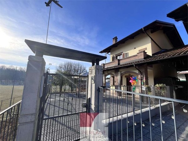 casa indipendente in vendita a Sanfrè