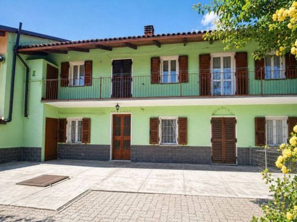 casa indipendente in vendita a Sanfrè