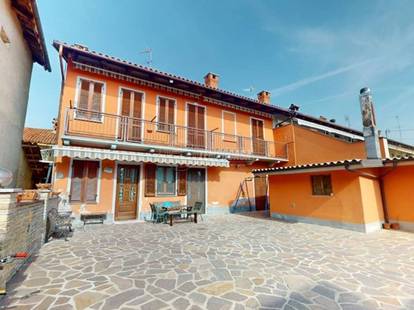 casa indipendente in vendita a Sanfrè in zona Martini