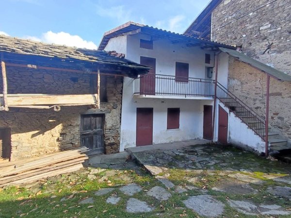 casa indipendente in vendita a Sanfront