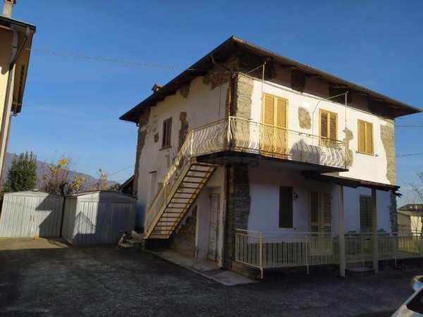 casa indipendente in vendita a Sanfront