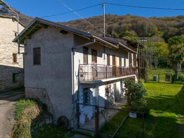 casa indipendente in vendita a Sanfront
