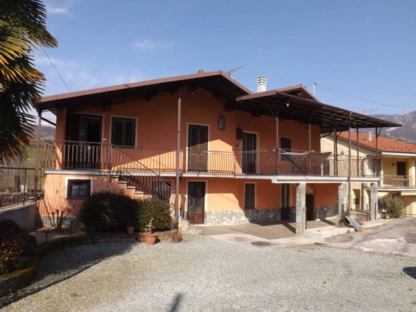casa indipendente in vendita a Sanfront