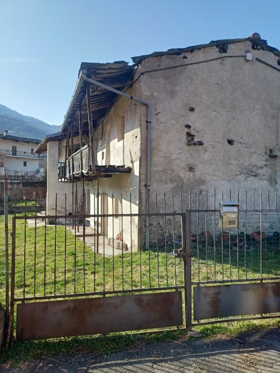 casa indipendente in vendita a Sanfront