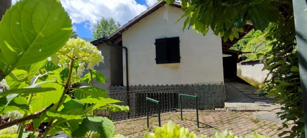 casa indipendente in vendita a Sanfront