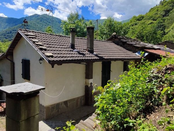 casa indipendente in vendita a Sanfront