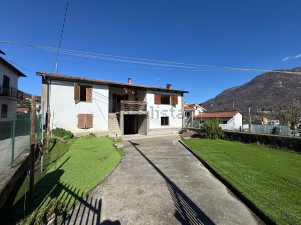 casa indipendente in vendita a Sanfront