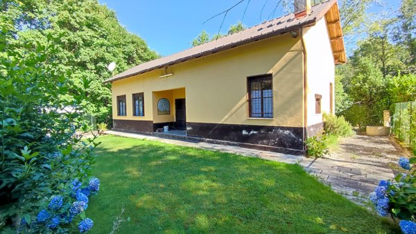 casa indipendente in vendita a Sanfront