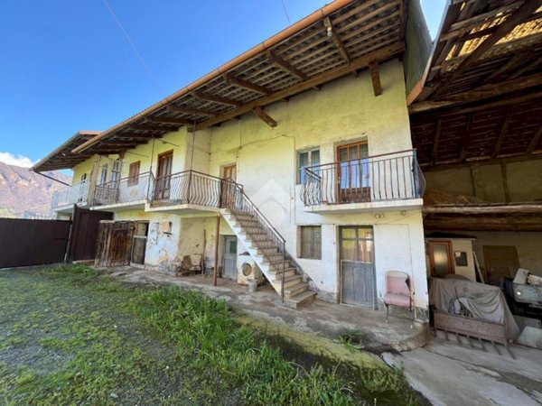 casa semindipendente in vendita a Sanfront