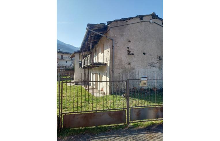 casa indipendente in vendita a Sanfront