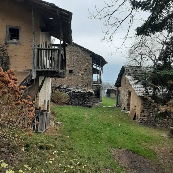 appartamento in vendita a Sanfront