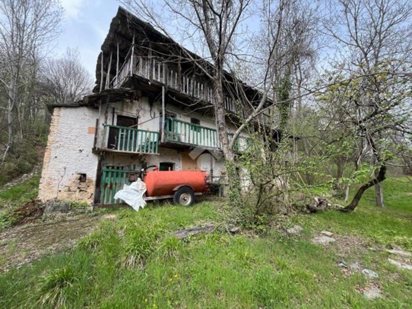 casa indipendente in vendita a Sanfront