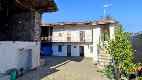 casa indipendente in vendita a Sanfront