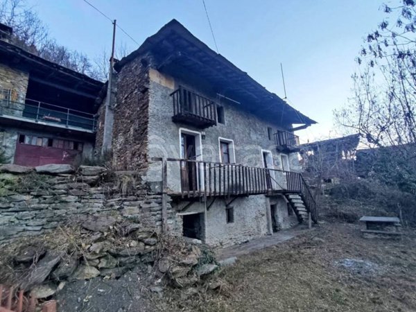 casa indipendente in vendita a Sanfront