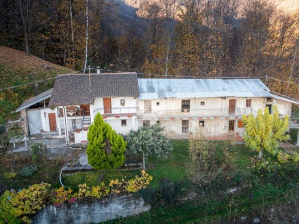 casa indipendente in vendita a Sanfront