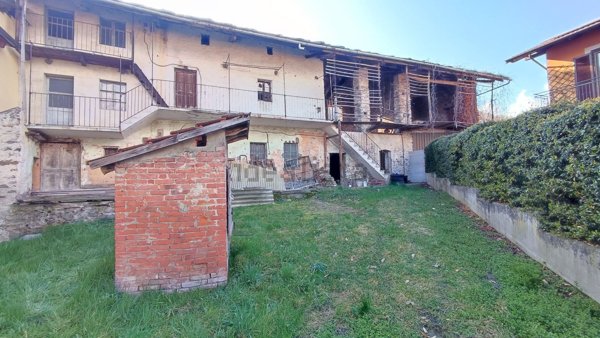 casale in vendita a Sanfront