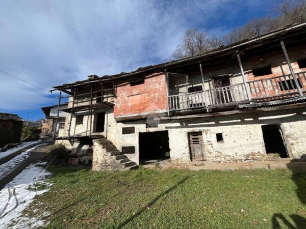 casa semindipendente in vendita a Sanfront