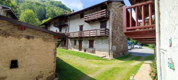 casa indipendente in vendita a Sanfront