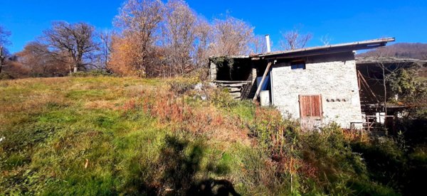 casale in vendita a Sanfront