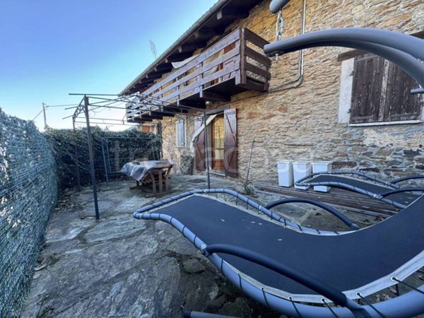 casa indipendente in vendita a Sanfront
