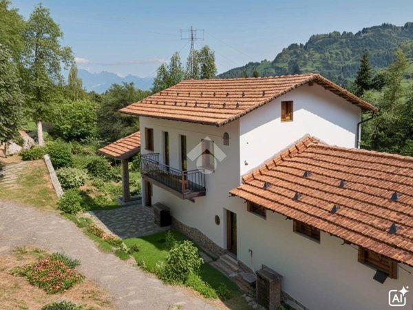 casa indipendente in vendita a Sanfront