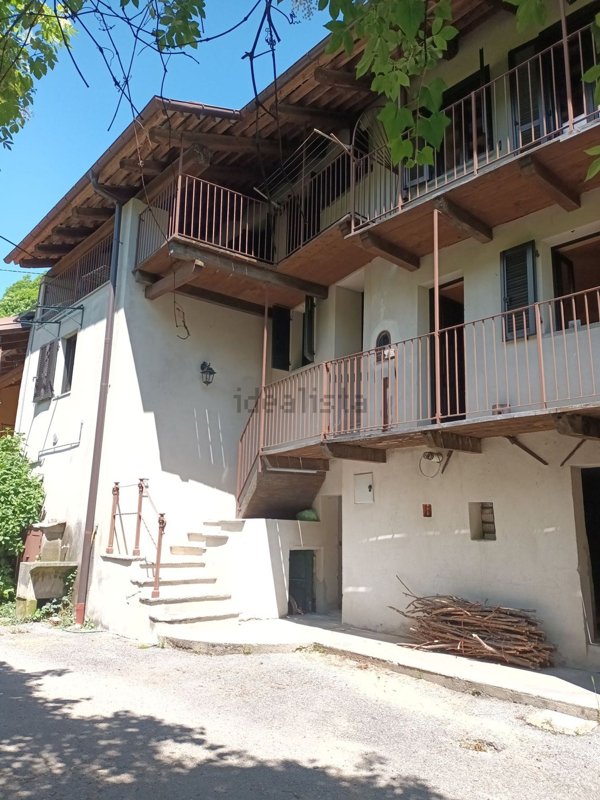 casa semindipendente in vendita a Sanfront