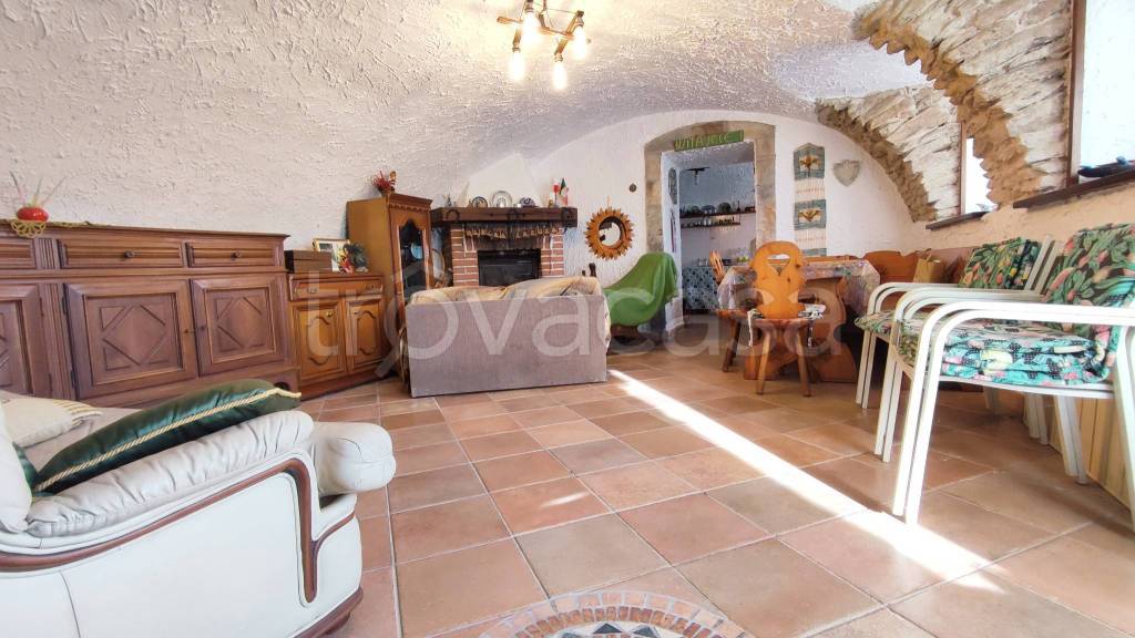 casa indipendente in vendita a Sanfront
