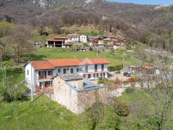 casa semindipendente in vendita a Sanfront