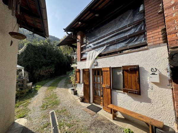 casa indipendente in vendita a Sanfront